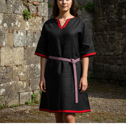 Renaissance Tunic – Black & Red